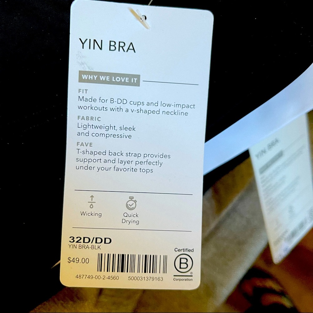 Athleta Yin Bra NWT Black Various Sizes - Picture 3 of 3